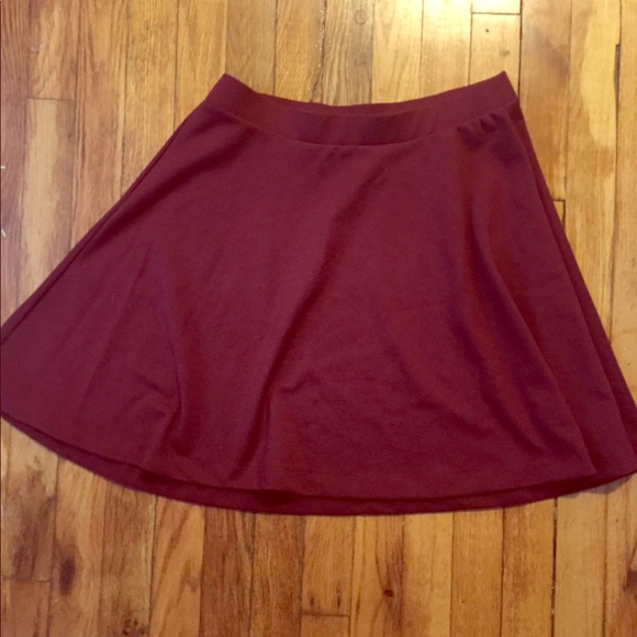 Burgundy circle skirt - Picture 1 of 1